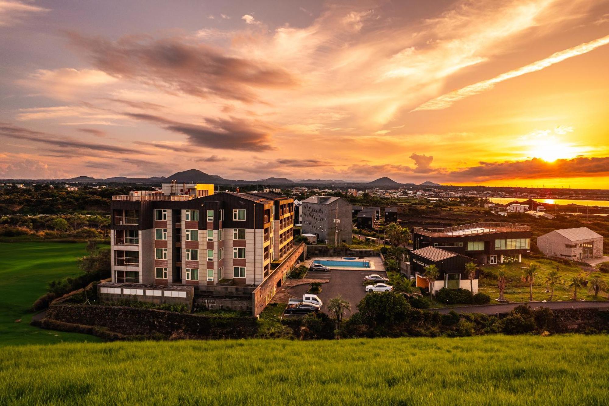 Kturn Hotel & Resort Čedžu Exteriér fotografie